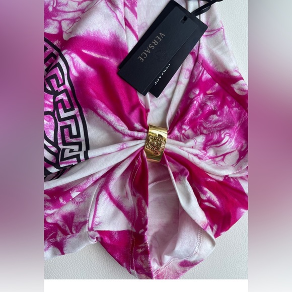 Authentic NEW Versace shirt💖 - Picture 8 of 10